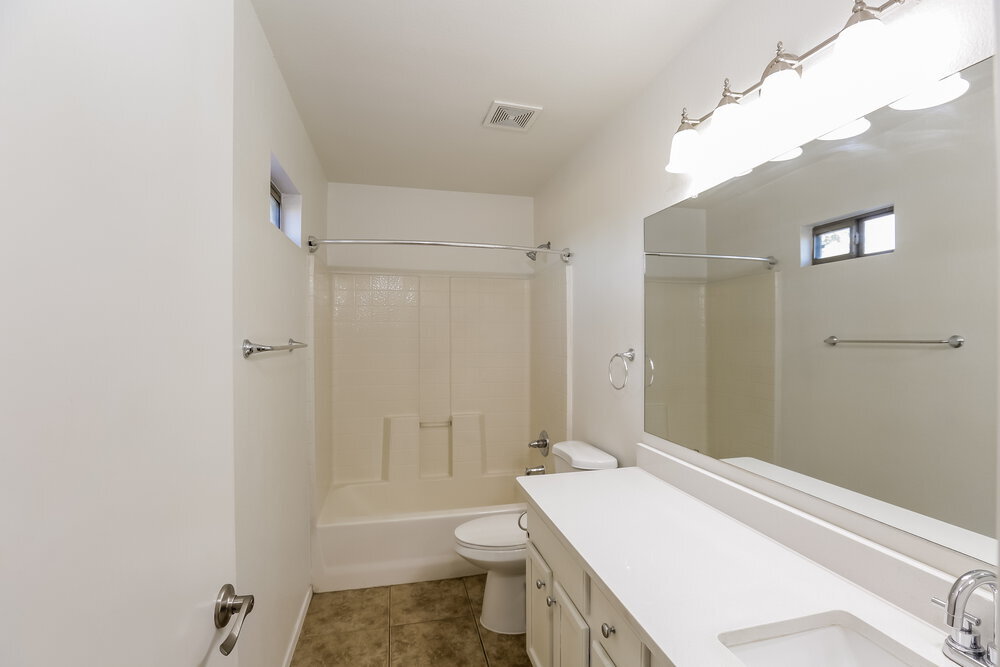 Building Photo - 8256 N 112th Ave