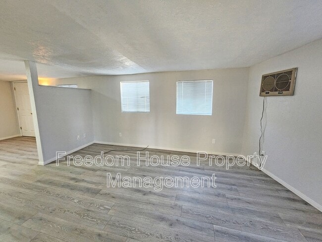 Building Photo - 1230 Windy Ln
