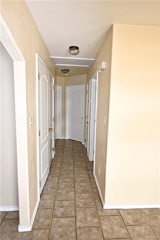 Building Photo - 17 West Dr