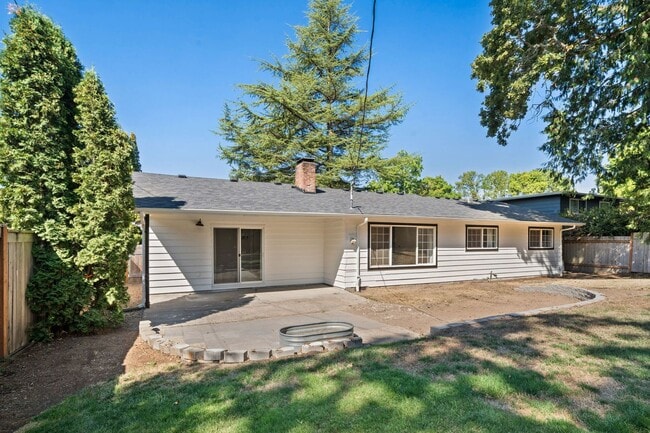 Building Photo - 1420 NW 130th Ave