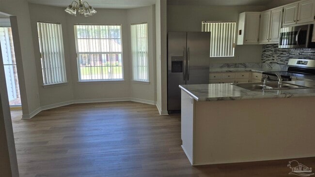 Building Photo - 7361 Chimney Pines Dr