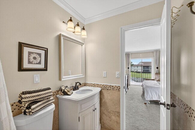 Building Photo - 6485 Chasewood Dr