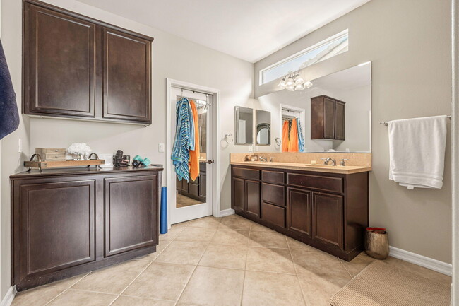 Building Photo - 81835 Golden Star Way