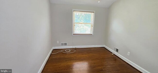 Building Photo - 1817 Darrich Dr