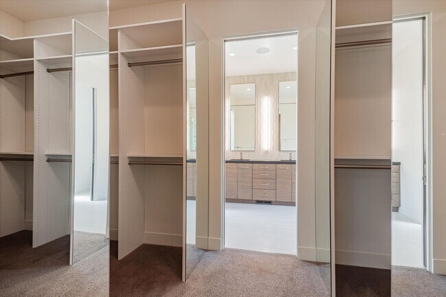 Building Photo - Wow! What a Great Home!