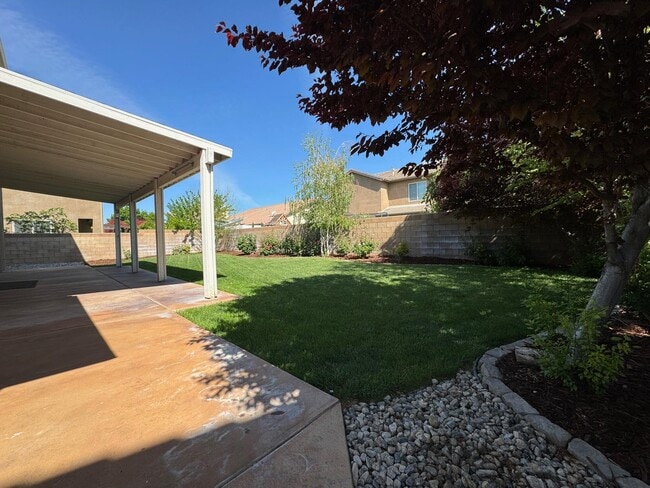Building Photo - 3701 Pondera St