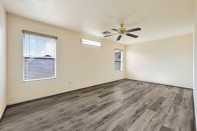 Building Photo - 8027 Saffron Ln