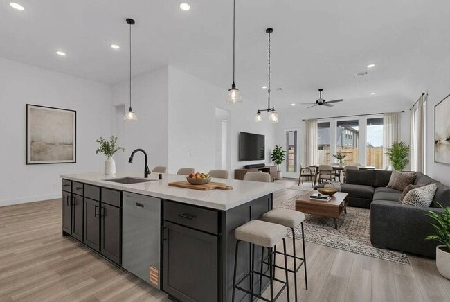 Building Photo - 2208 Inglenook Grv Dr