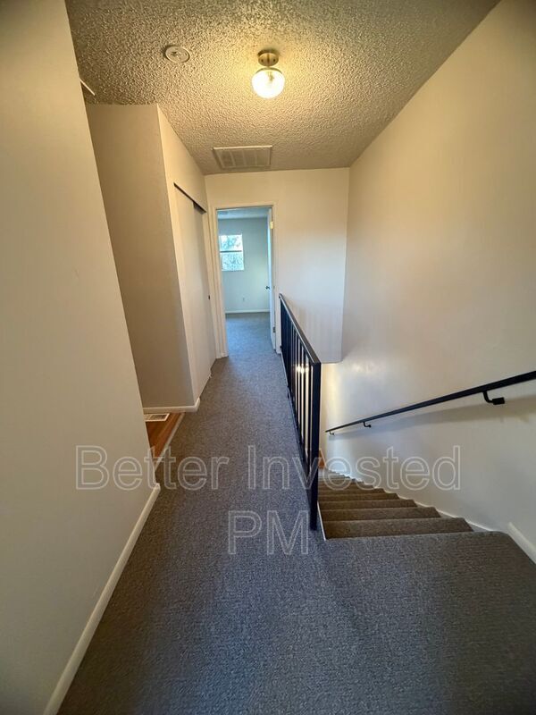 Building Photo - 966 Marlene St