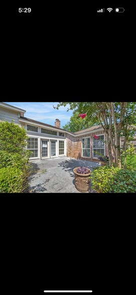 Building Photo - 1606 Beaver Springs Cir