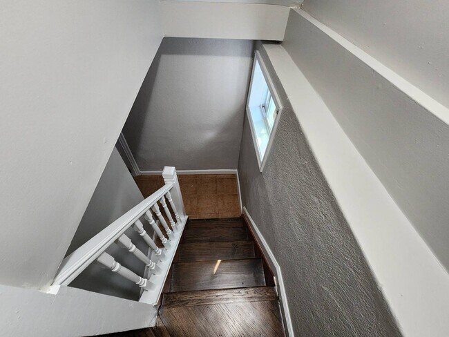 Building Photo - 176-31 130th Ave