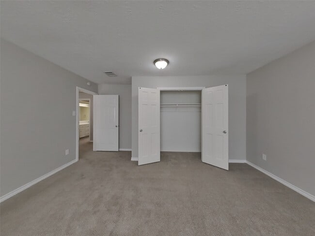 Building Photo - 15806 Crystal Brook Dr