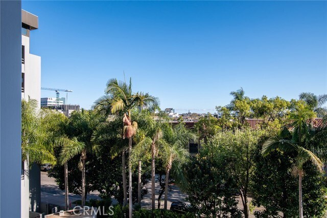 Building Photo - 345 Pioneer Dr