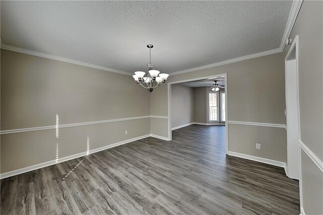 Building Photo - 308 Golden Ct