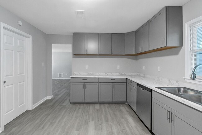 Building Photo - This fully remodeled 3-bedroom, 1-bath home in Covington (Pictures Coming Soon)