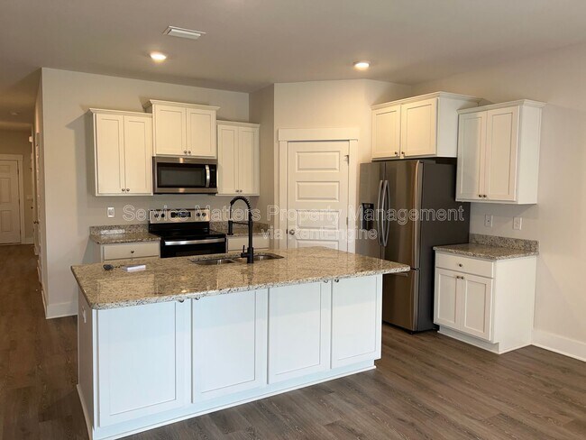 Building Photo - 4062 Blaney Ln