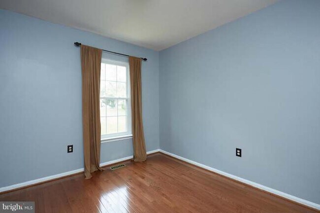Building Photo - 6157 Green Hollow Ct
