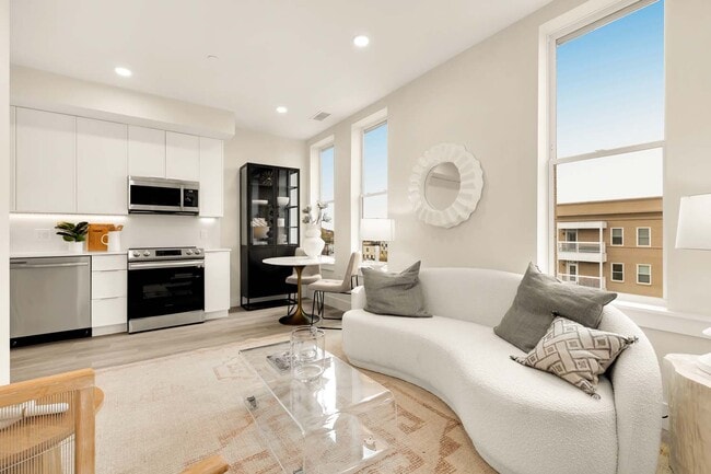 Building Photo - Calloway