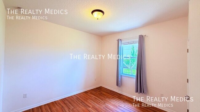 Building Photo - 4067 Knott Dr