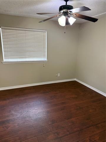 Building Photo - 528 Park Center Blvd