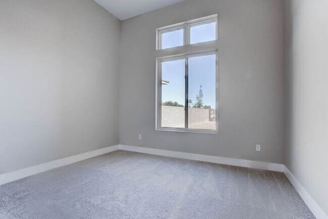 Building Photo - 4778 Outlook Peak St