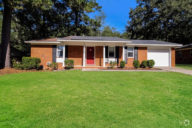 Building Photo - 2738 Antler Dr W