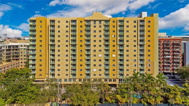 Building Photo - 3500 Coral Wy