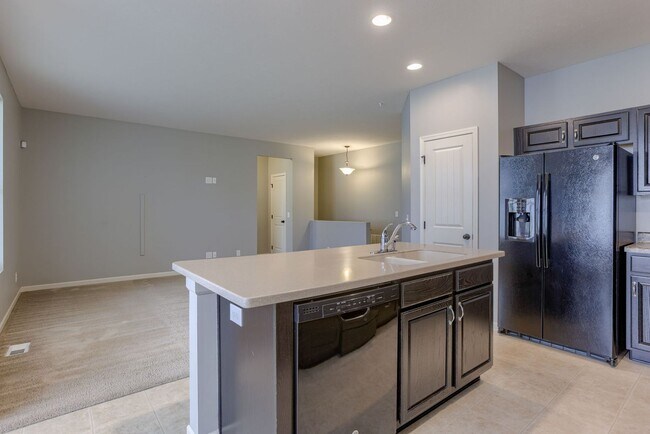 Building Photo - Spacious 4-Bedroom Near Lake Cunningham