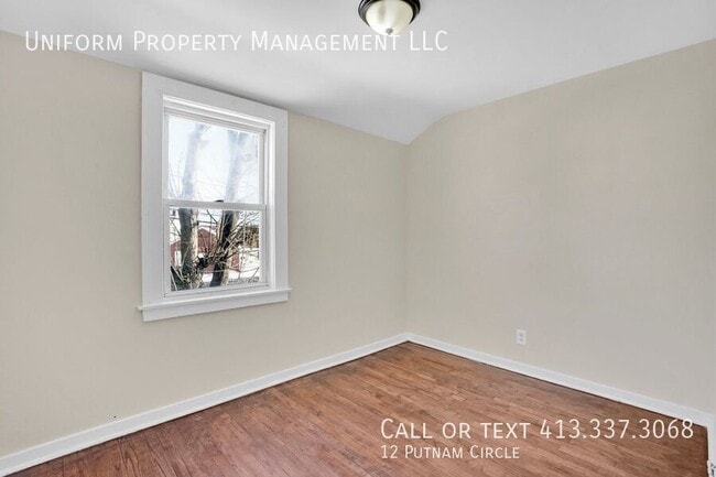 Building Photo - 12 Putnam Cir