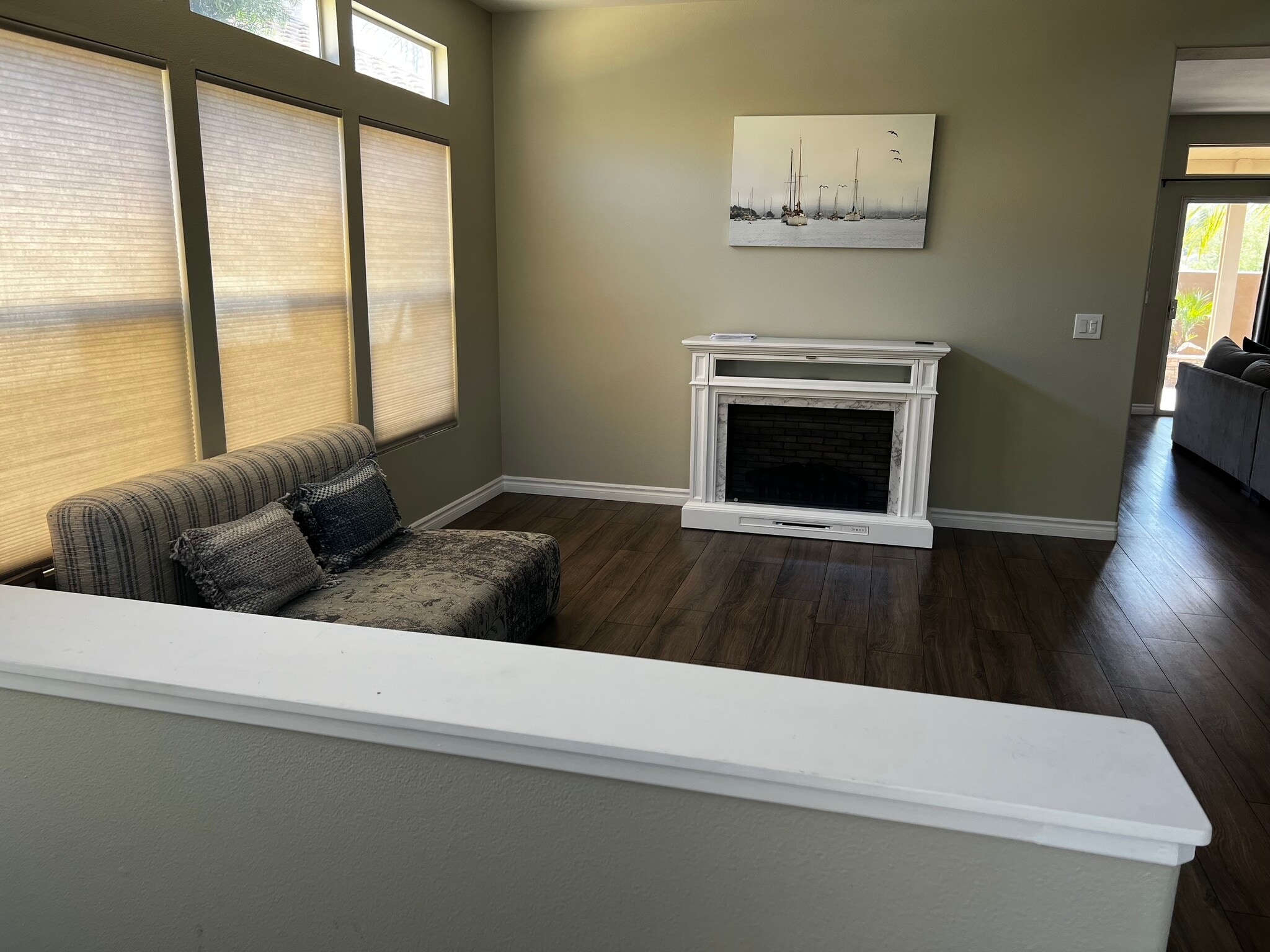 Building Photo - 2476 Fallbrook Pl