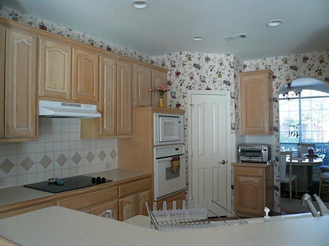 Building Photo - 12033 Shoal Creek Dr