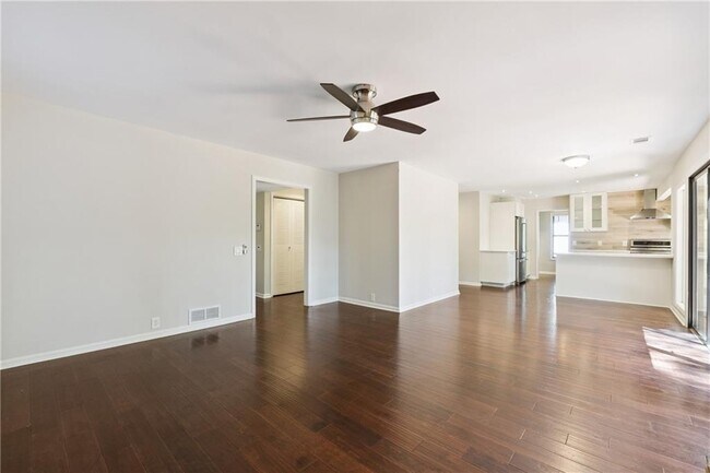 Building Photo - 820 Muirfield Trce