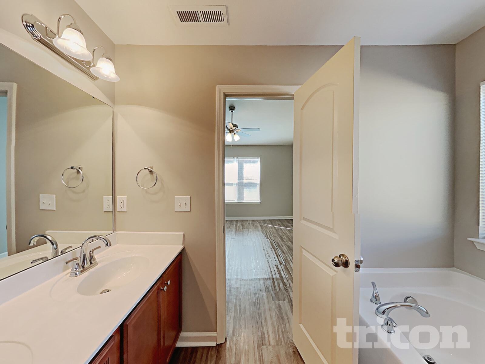 Building Photo - 39 Reno Ct