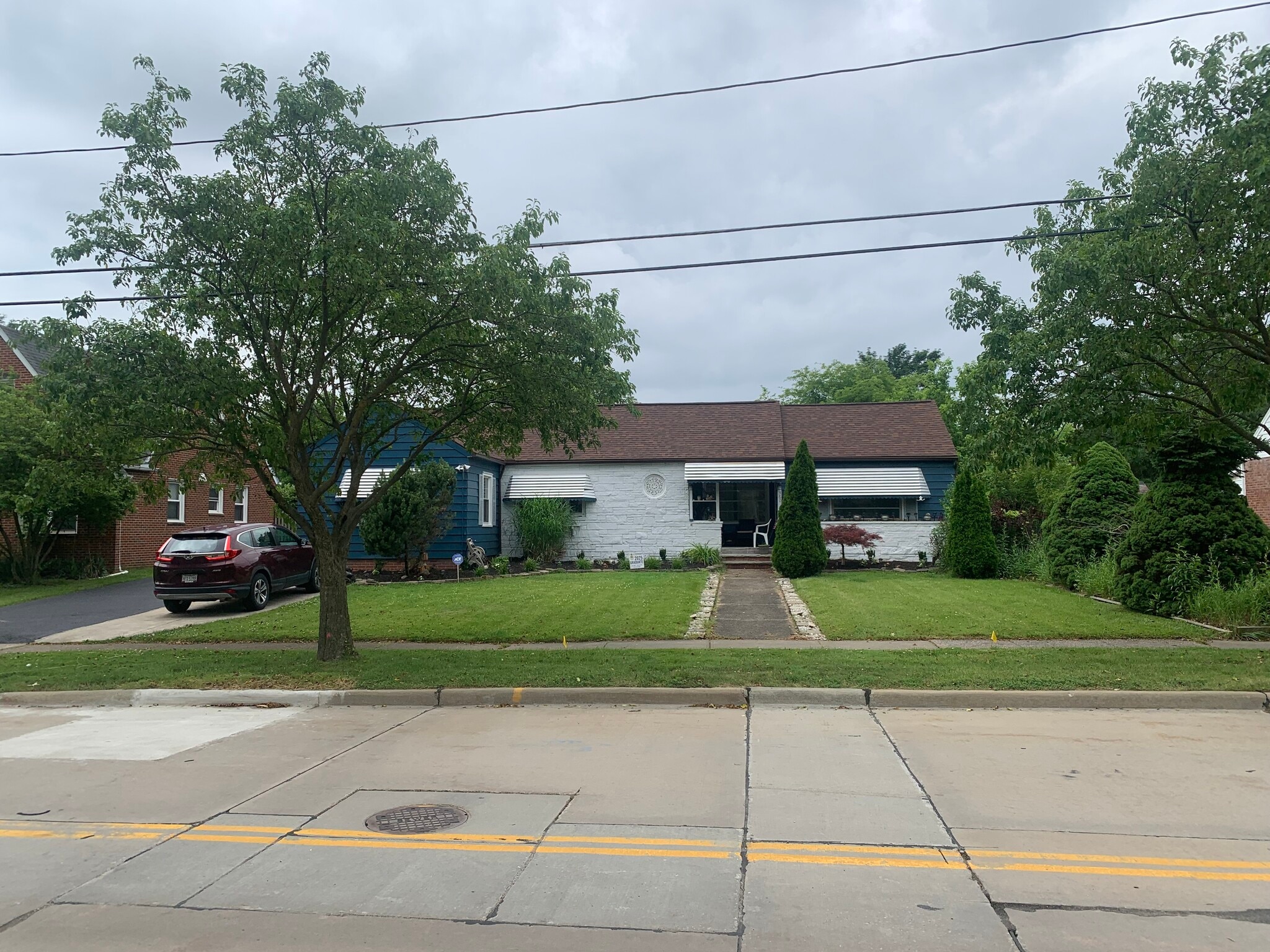 Building Photo - 360 Tuxedo Ave