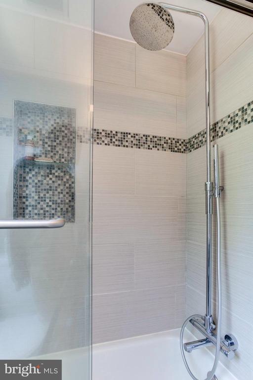 Building Photo - 258 Burgess Ave