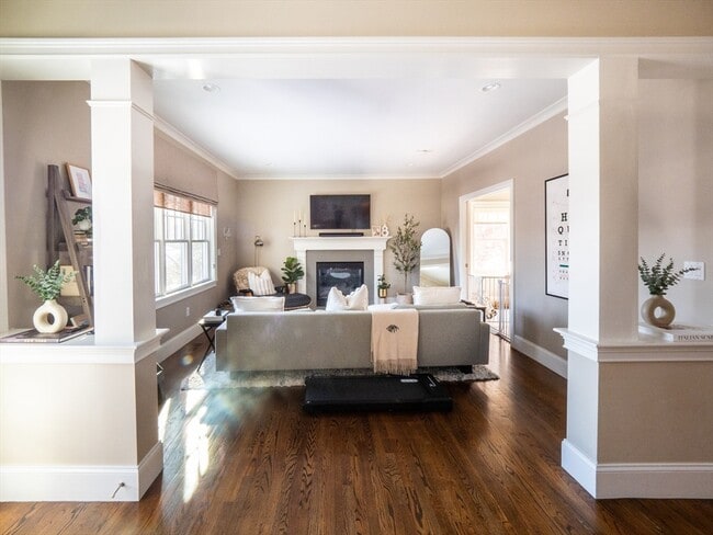 Building Photo - 38 Troy Ln