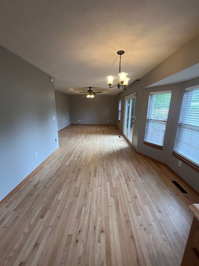 Building Photo - Sit Back, Relax. Your New home Awaits.