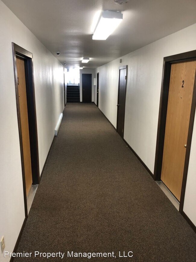 Building Photo - 131 E Bismarck Expy