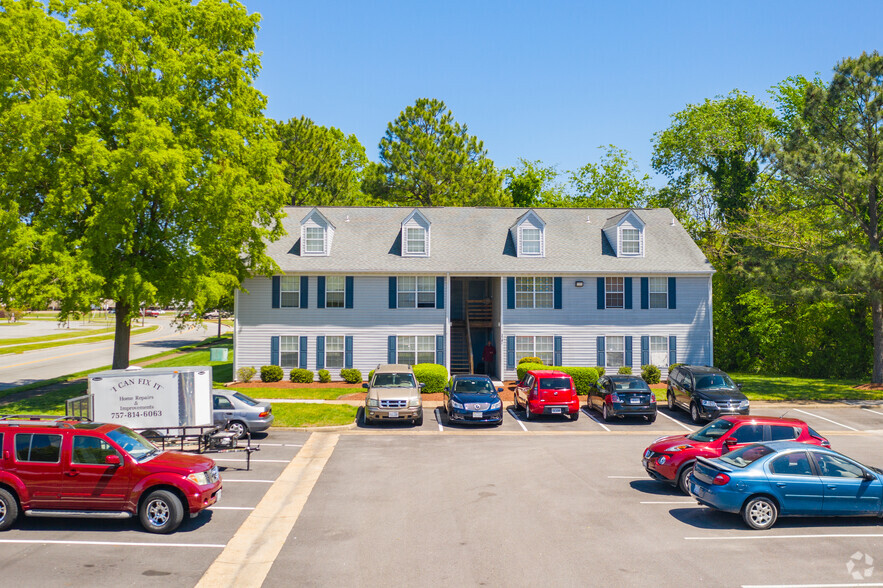 Building Photo - Biltmore Commons Apartments