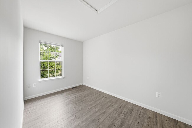 Building Photo - 20430 Herring Pond Terrace