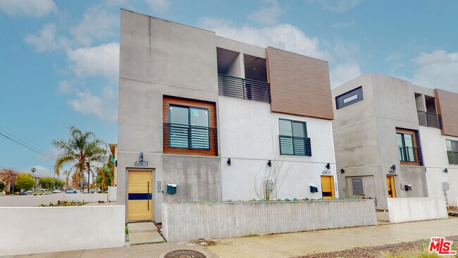 Building Photo - 6811 Gloria Ave