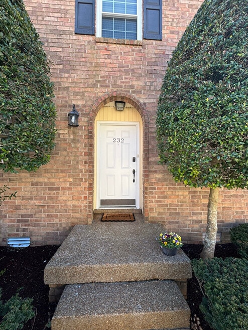 Building Photo - 232 Cottage Pl