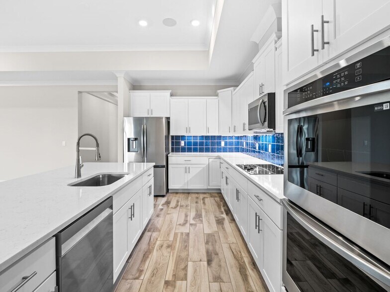 Building Photo - 27 Gulfstream Way