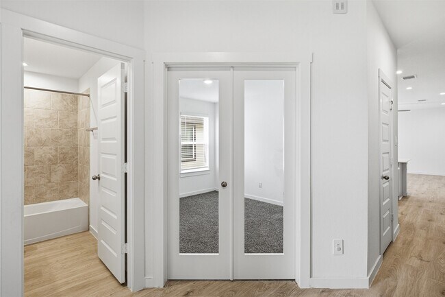 Building Photo - 31814 Hallington Hl Ln
