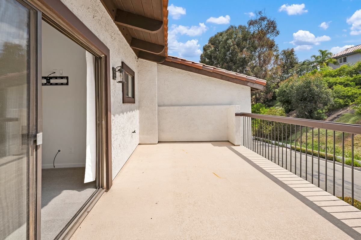 Building Photo - 1047 Santa Helena Park Ct