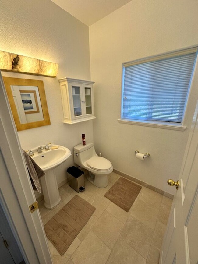 Building Photo - Large and lovely 3Bd home in the Tahoe Keys!! Call me today to view!