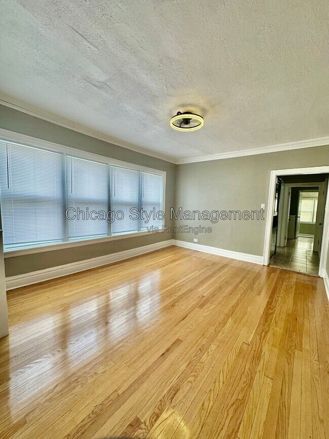 Building Photo - 7721 S Hermitage Ave
