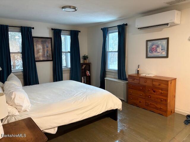 Primary Bedroom - 4 Pleasant St