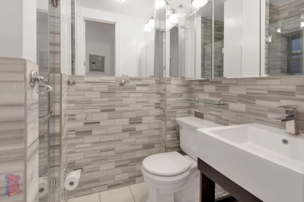 Building Photo - 250 Mott St