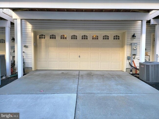 Building Photo - 7439 St Margarets Blvd